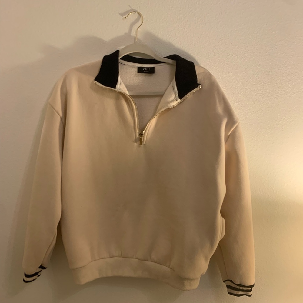 Vici Cream and Black Zip-Up Sweater